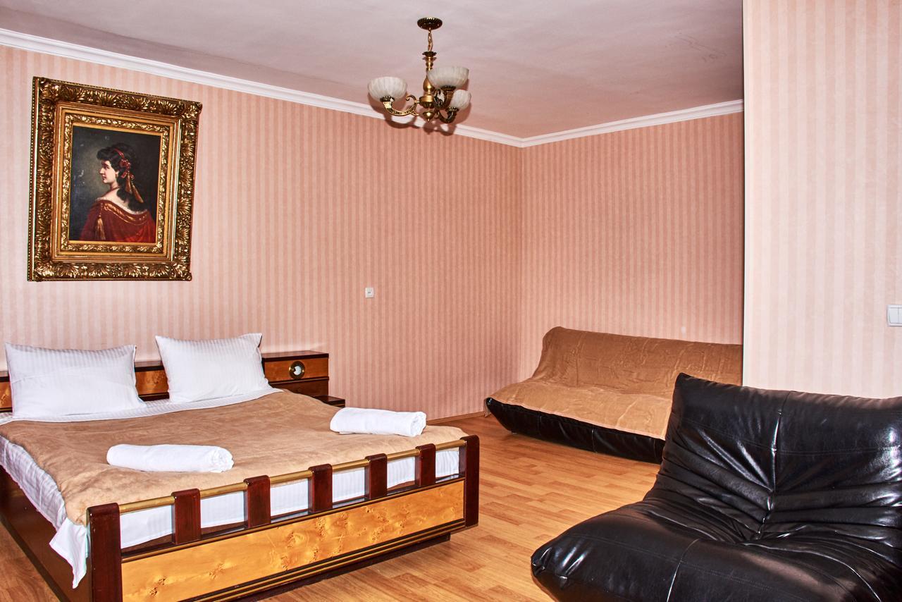 Hotel Georgia Gori Luaran gambar