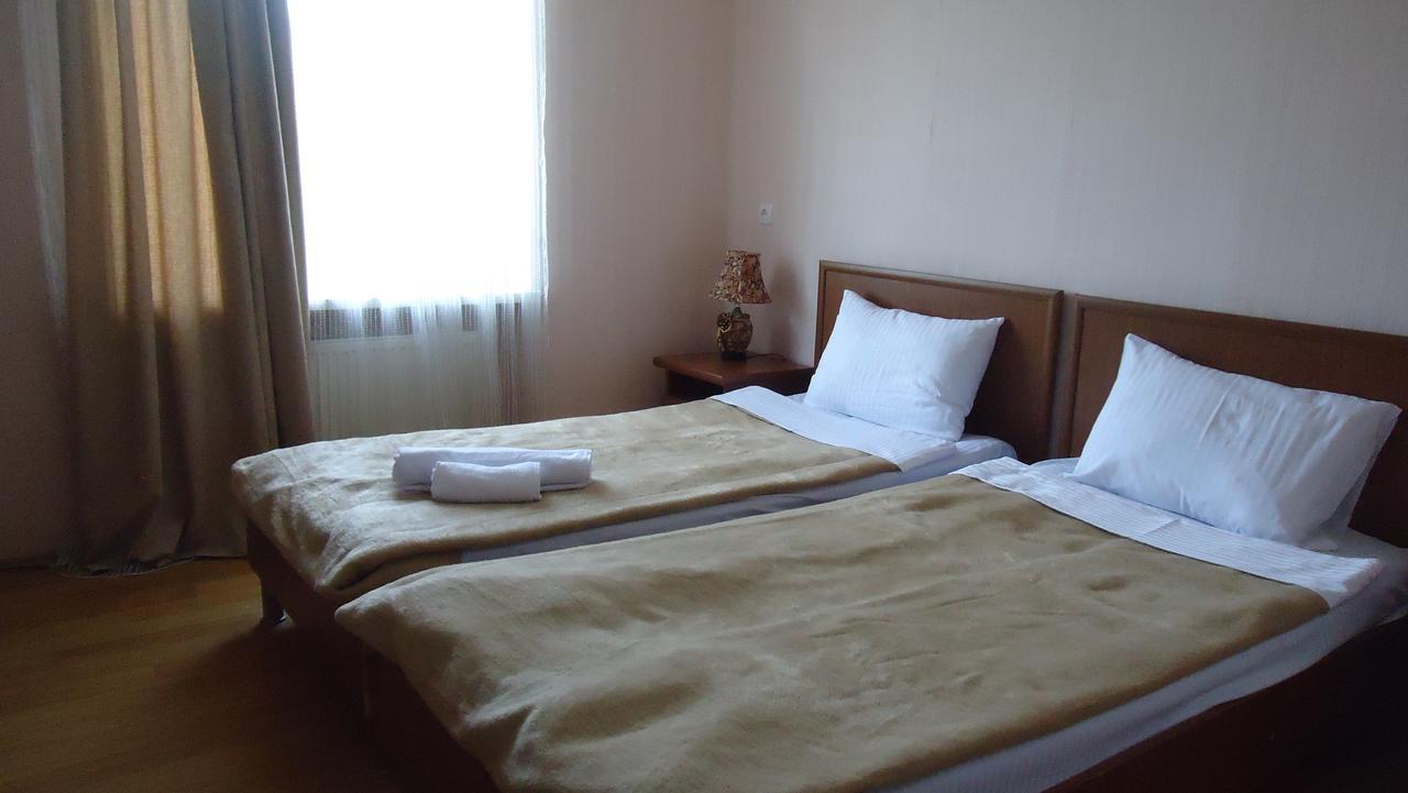 Hotel Georgia Gori Luaran gambar